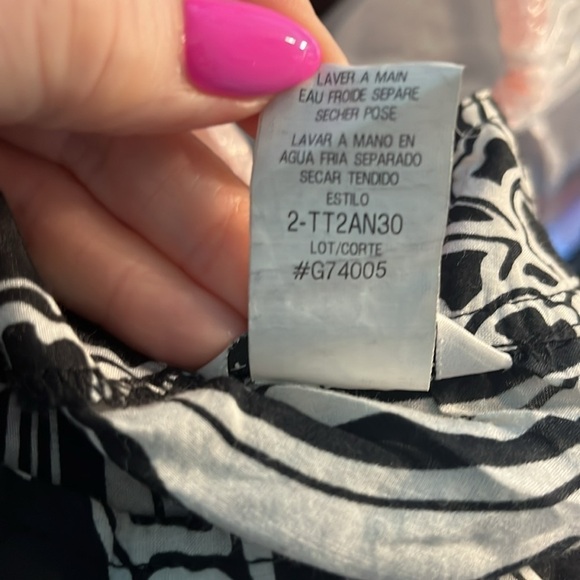 Trina Turk Casual Dress Black & White Abstract Design Cotton Silk Size Small - Picture 11 of 11